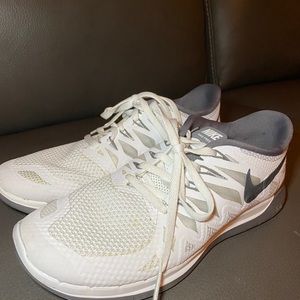 Nike Free 5.0 Women's White  Size 8.5